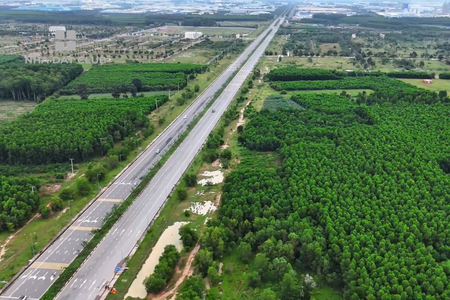 Flycam đường ĐT 25C kết nối thẳng vào cổng Sân bay Quốc tế Long Thành